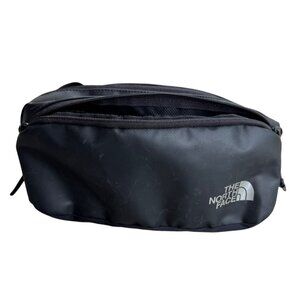 The North Face Shoulder Bag/Polyester/Blk/Nm07168 Multiple Zipper Compartments